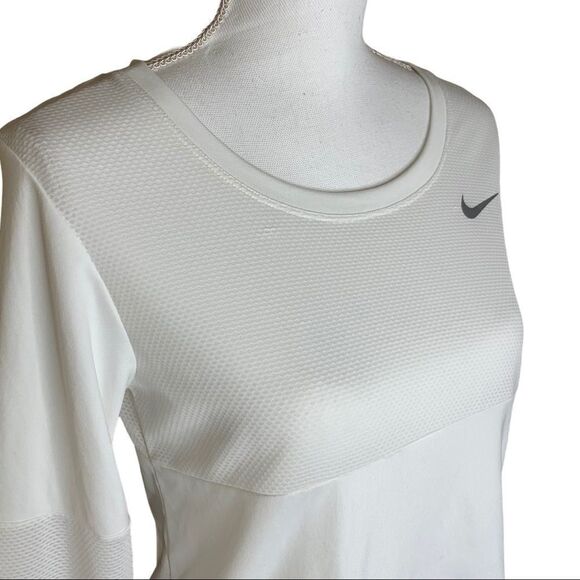 Nike Dri-fit city white core top - small - Picture 3 of 11